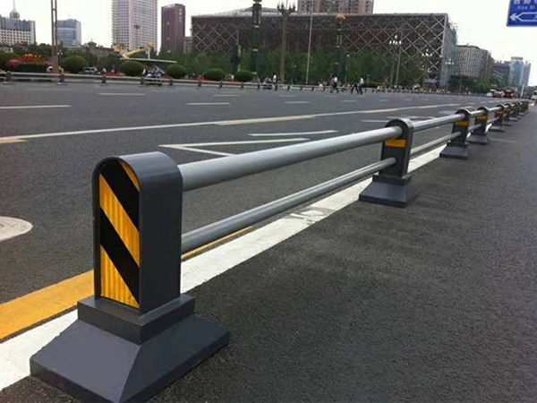 市政護(hù)欄圖片6